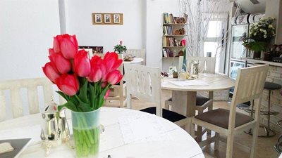 گالری ایوان سپید