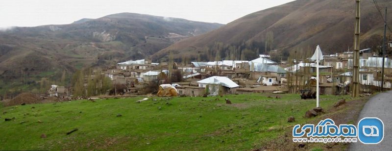 روستای بیرق