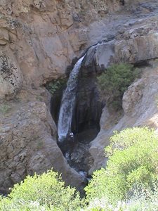 میانه-آبشار-روستای-بلوکان-99100