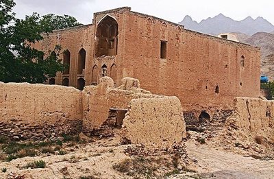 نطنز-کاخ-عباس-آباد-107531