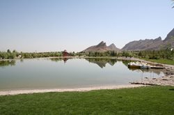دریاچه مصنوعی زیتون بهارستان