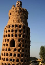 برجهای کبوترخانه زرین شهر