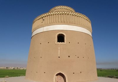 زرین-شهر-برجهای-کبوترخانه-زرین-شهر-111143