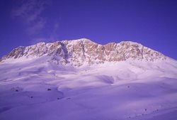 رشته کوه بینالود