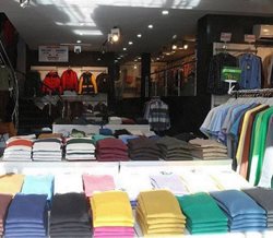 فروشگاه جین وست شیراز ( ستارخان )