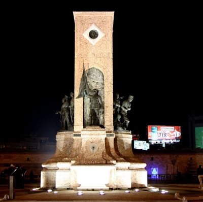 استانبول-میدان-تکسیم-استانبول-113378