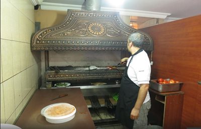 کوش-آداسی-رستوران-اوز-اورفا-Oz-Urfa-Restaurant-113565