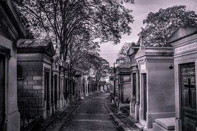 پاریس-قبرستان-پرلاشز-Pere-Lachaise-114212