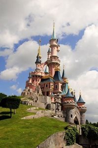 پاریس-دیزنی-لند-Disneyland-Paris-114289