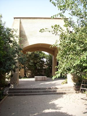 شیراز-آرامگاه-شیخ-کبیر-ابن-حفیف-114936
