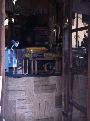 کافه اون Un Caffe