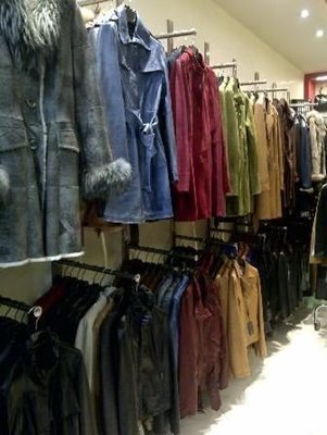 فلورانس-فروشگاه-Davide-Cerasi-Leather-Boutique-115942