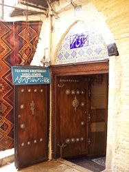 رستوران سنتی سرای مهر شیراز