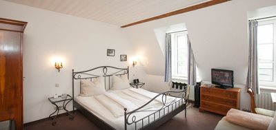 مونیخ-هتل-Hotel-Laimer-Hof-117801