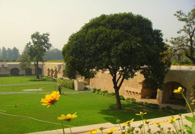 دهلی-نو-مقبره-گاندی-tomb-of-mahatma-gandhi-120521