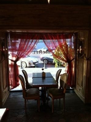 کافه میشل Cafe Michel