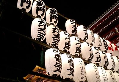 توکیو-آرامگاه-آساکوسا-و-معبد-سنسوجی-Asakusa-shrine-sensoji-temple-123767