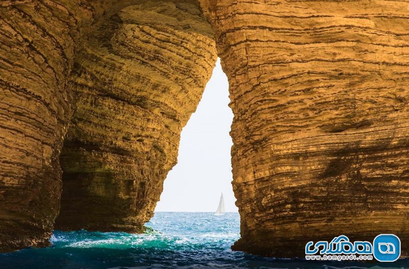 صخره های روشه Raouche Rock Beirut