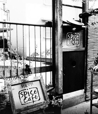 توکیو-کافه-اسپایس-Spice-Cafe-124387