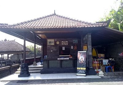 معبد تانا لات Tanah Lot temple