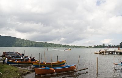 بالی-دریاچه-براتان-Lake-Bratan-124895