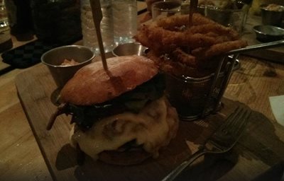 کازابلانکا-برگر-Blend-Gourmet-Burger-126835