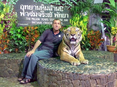 پاتایا-پارک-سنگ-های-چند-میلیون-ساله-Million-Years-Stone-Park-Pattaya-127368