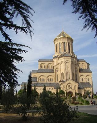 تفلیس-کلیسای-اسمیندا-سامبا-Tbilisi-Sameba-Cathedral-127476