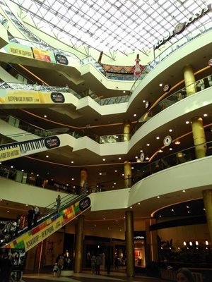 سن-پترزبورگ-مرکز-خرید-Galeria-Shopping-Mall-127726