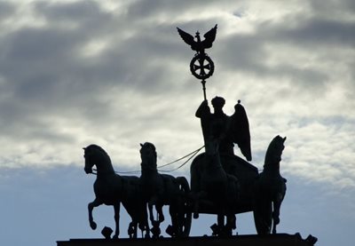 برلین-دروازه-براندنبورگ-Brandenburg-Gate-128028