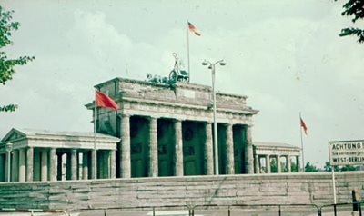 برلین-دروازه-براندنبورگ-Brandenburg-Gate-128026