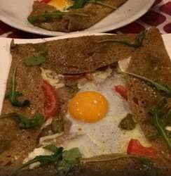 کافه ملت Cafe Creperie Melt