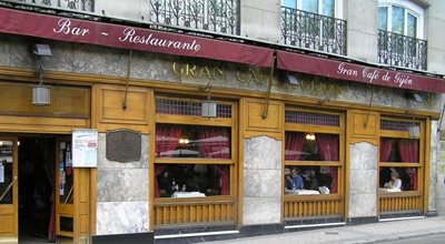 کافه Café Gijón