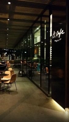 سنگاپور-کافه-پی-اس-PS-Cafe-Petit-132171