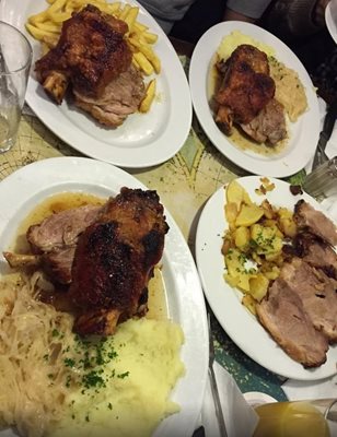 رستوران Schweine Janes