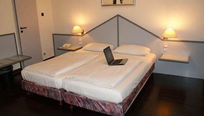 دوسلدورف-هتل-بان-Bahn-Hotel-Dusseldorf-133423