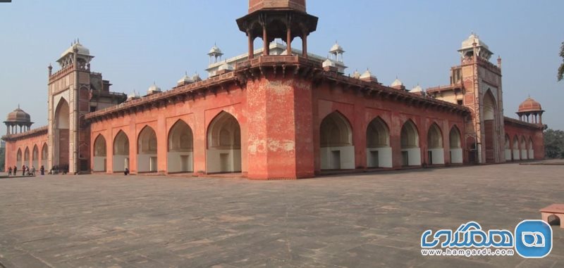 سیکاندرا Tomb of Akbar the Great