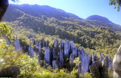 ساراواک-قله-های-نوین-The-Pinnacles-Trail-135437