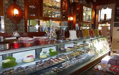 قبرس-شمالی-شیرینی-فروشی-پتک-Petek-Confectioner-136864