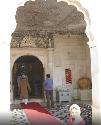 بمبئی-مسجد-حاجی-علی-Haji-Ali-Mosque-138583