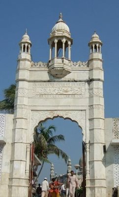 بمبئی-مسجد-حاجی-علی-Haji-Ali-Mosque-138593