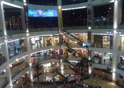 بمبئی-مرکز-خرید-اینفینیتی-Infiniti-Mall-138740