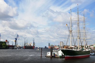 هامبورگ-بندر-هامبورگ-Port-of-Hamburg-140024
