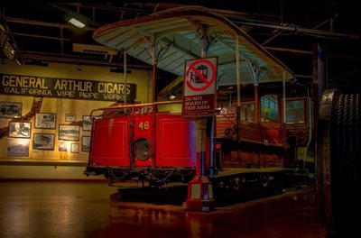 سانفرانسیسکو-موزه-تراموای-کابلی-Cable-Car-Museum-147905