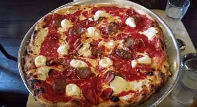 سانفرانسیسکو-پیتزا-تونی-Tony-s-Pizza-Napoletana-148552