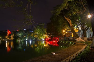 هانوی-دریاچه-هون-کیم-Hoan-Kiem-Lake-150580