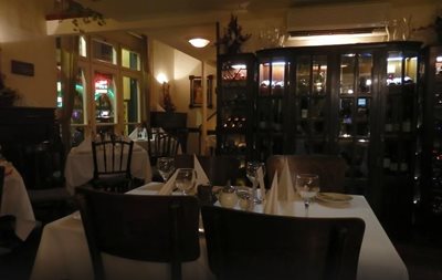 بوداپست-کافه-Cafe-Bouchon-152156