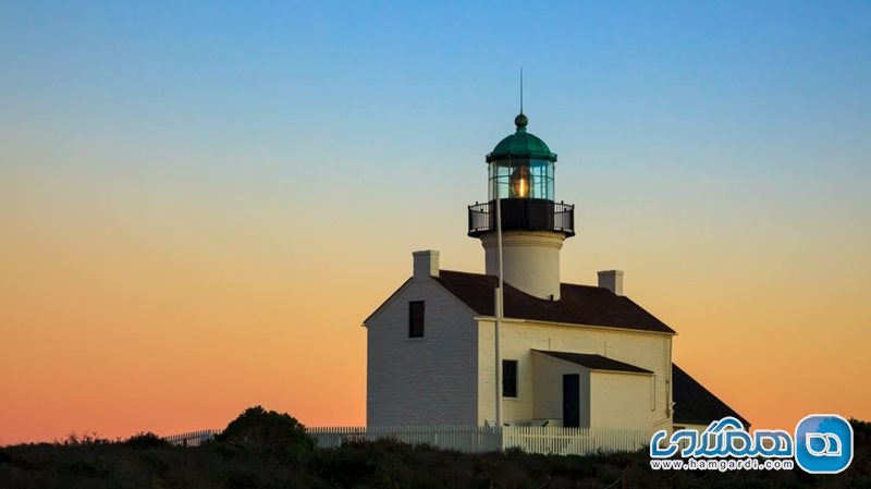 فانوس دریایی الد پوینت لاما Old Point Loma Lighthouse