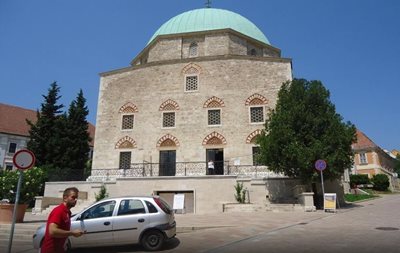پچ-مسجد-پاشا-قاضی-قاسم-Mosque-of-Pasha-Gazi-Kassim-153168