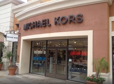 سان-دیگو-اوتلت-لاس-آمریکا-پرمیوم-Las-Americas-Premium-Outlets-153729